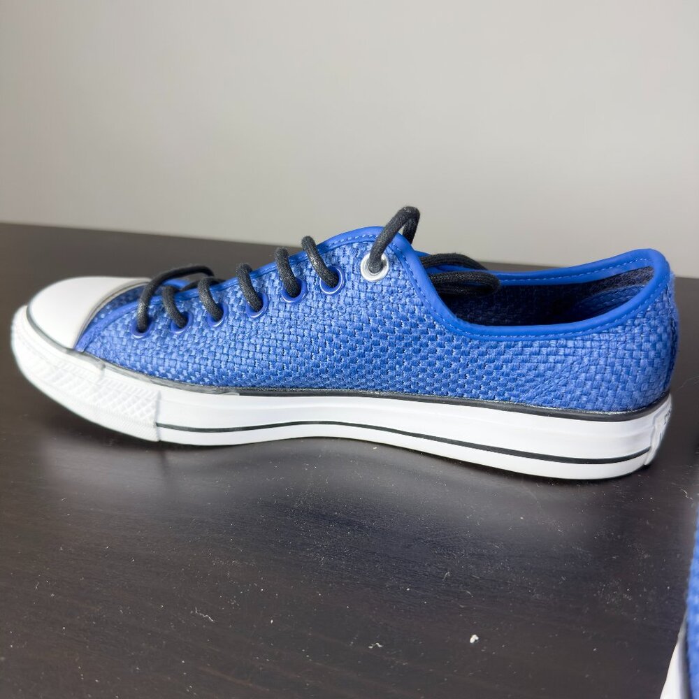 *RARE* Converse Men's in a Woven / Picnic Basket Style of Material - Picture 2 of 5